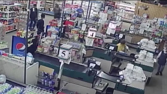 Cleveland Ave Hit: Store Employee Shot in the Face Over a Robbery